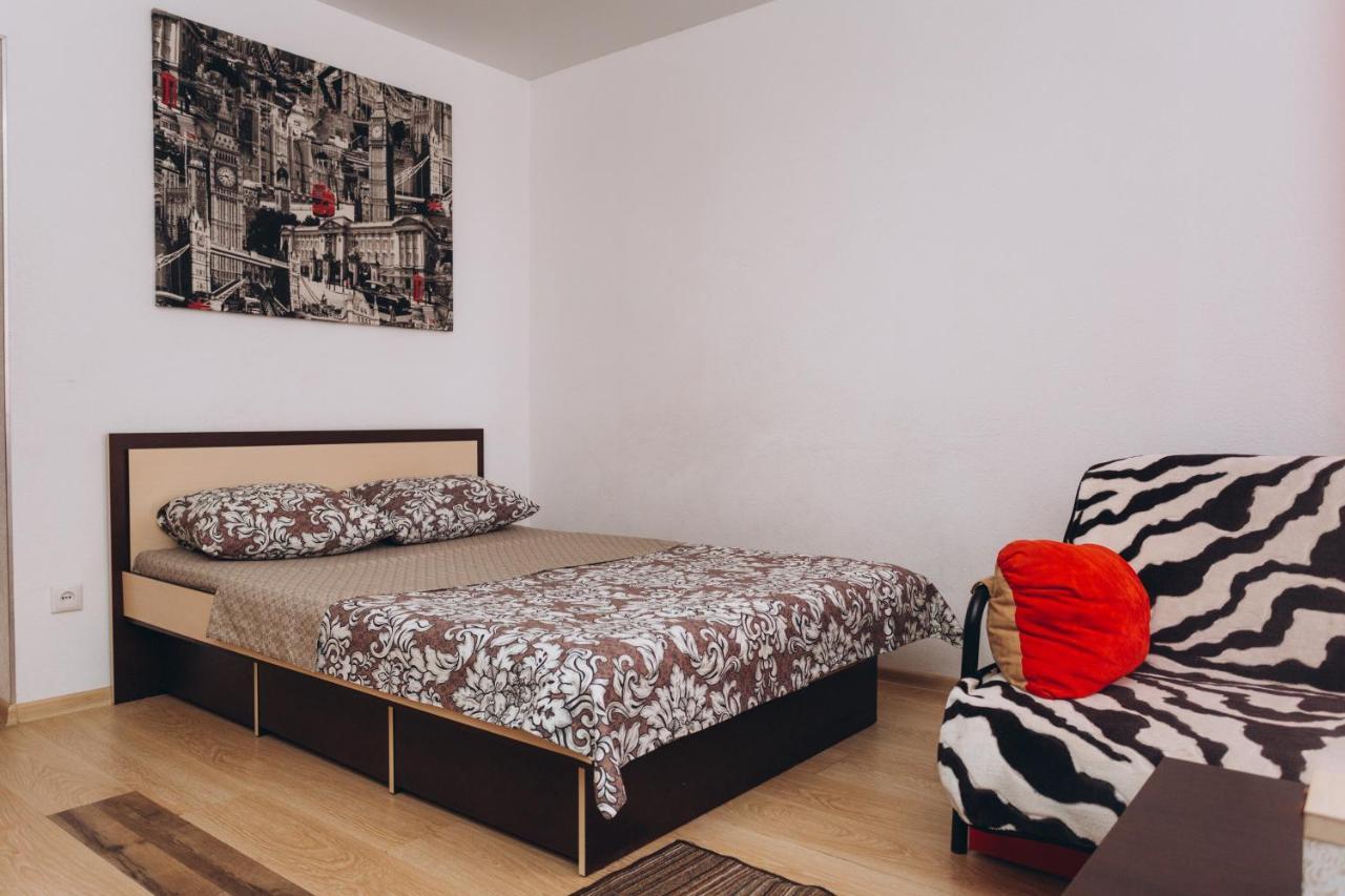 Apart-Hotel On Street Kharkovskaya 9 Floor Sumy Luaran gambar